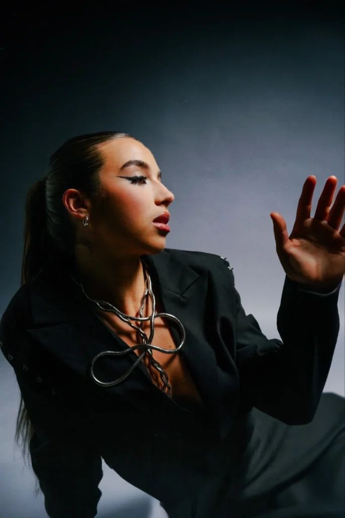Enola Bedard – Rouge (EP) Enola Bedard – Rouge (EP)