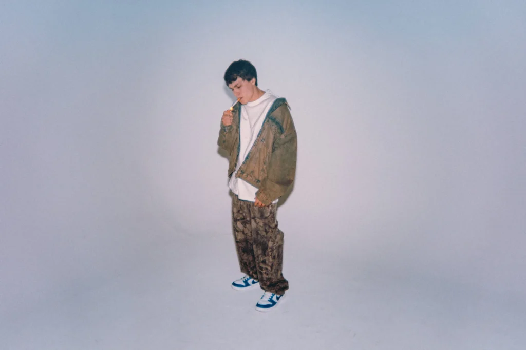 V1V1D – Tongue Rings & Tattoos (Single)