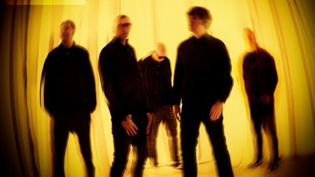 Indie Mainstays Shed Seven Continue Winning Streak With Soaring New Single The Centre Of My Everything and UK In-store Tour Indie Mainstays Shed Seven Continue Winning Streak With Soaring New Single The Centre Of My Everything and UK In-store Tour